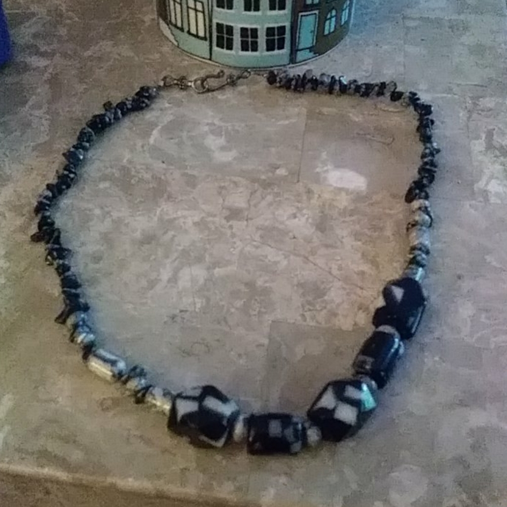 NWOT Obsidian Handmade necklace